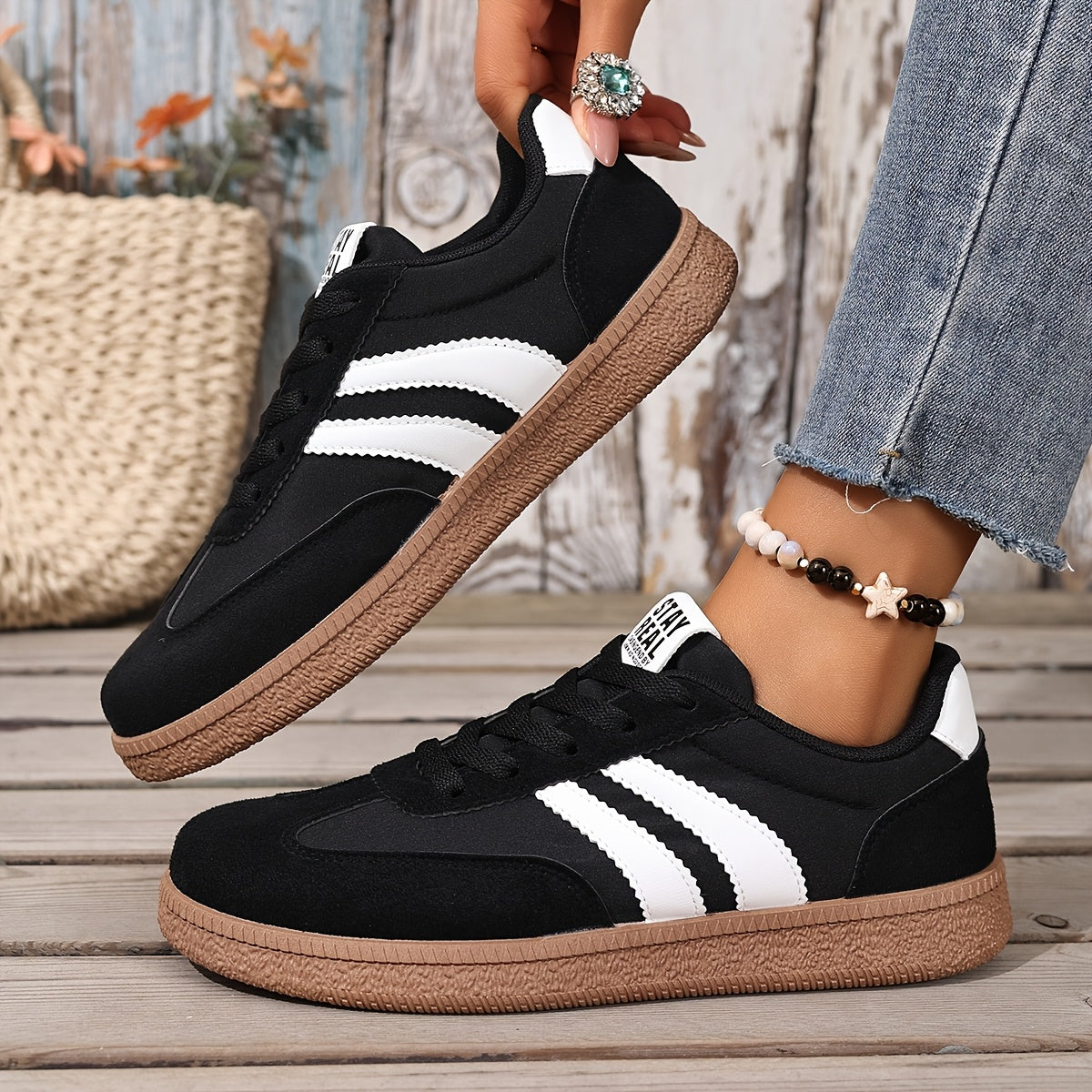 classic lace-up Sneakers