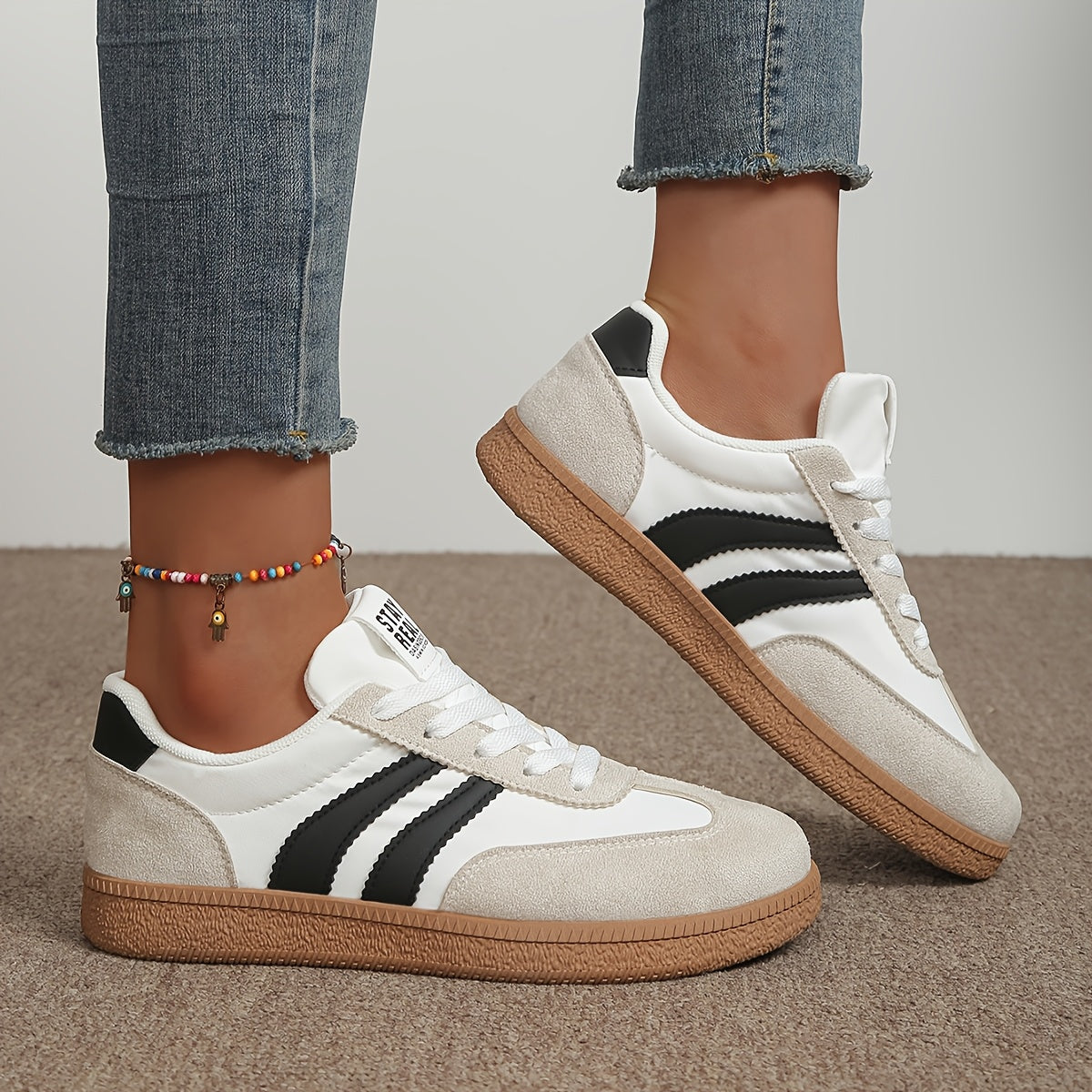 White classic lace-up Sneakers