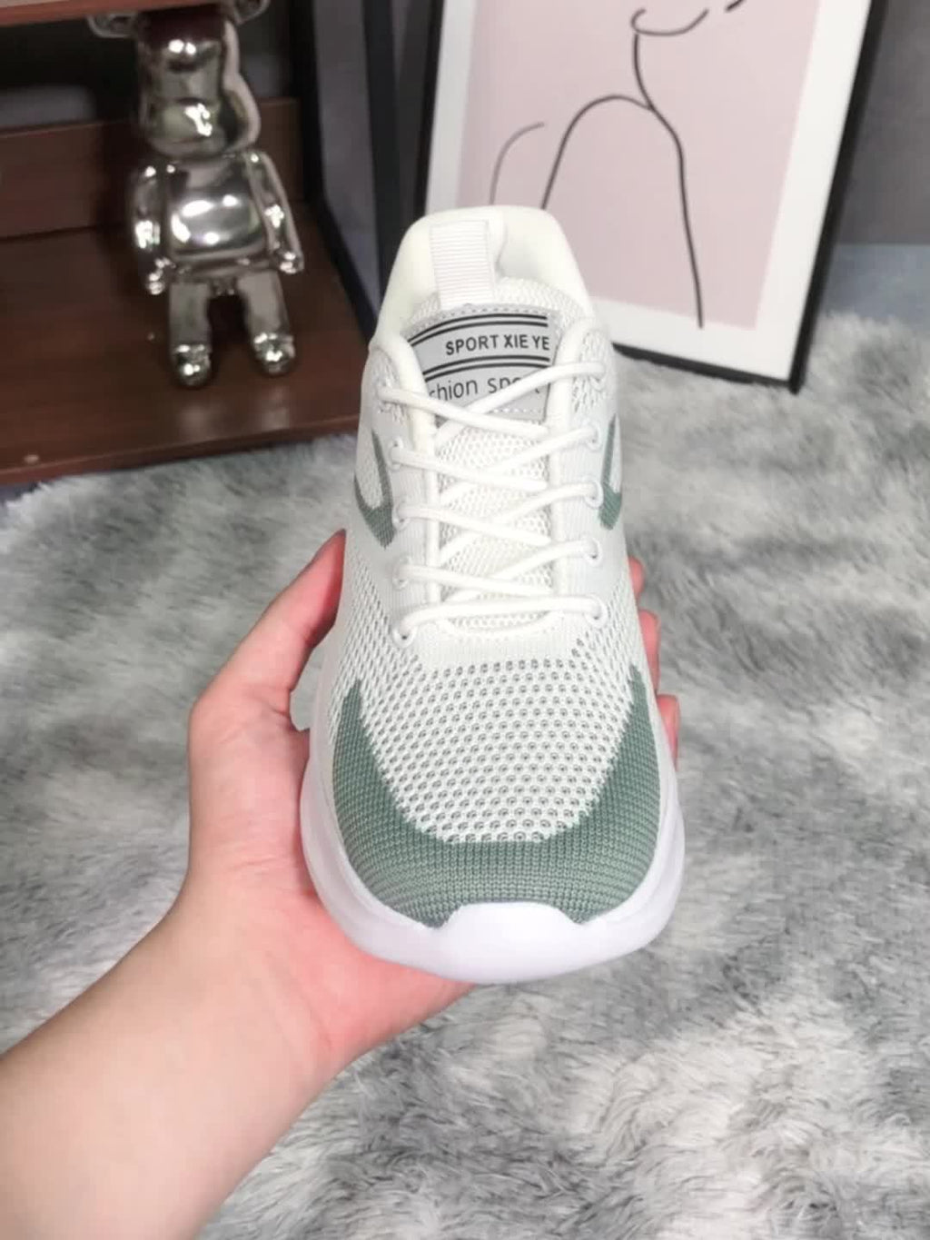 lightweight everyday Sneakers