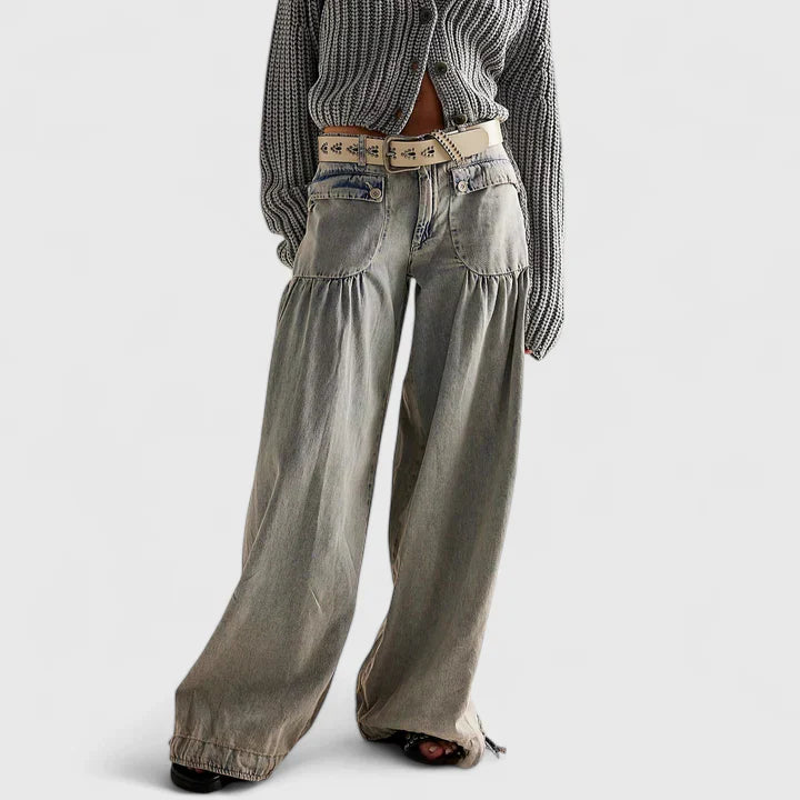 wide-leg pleated Pants