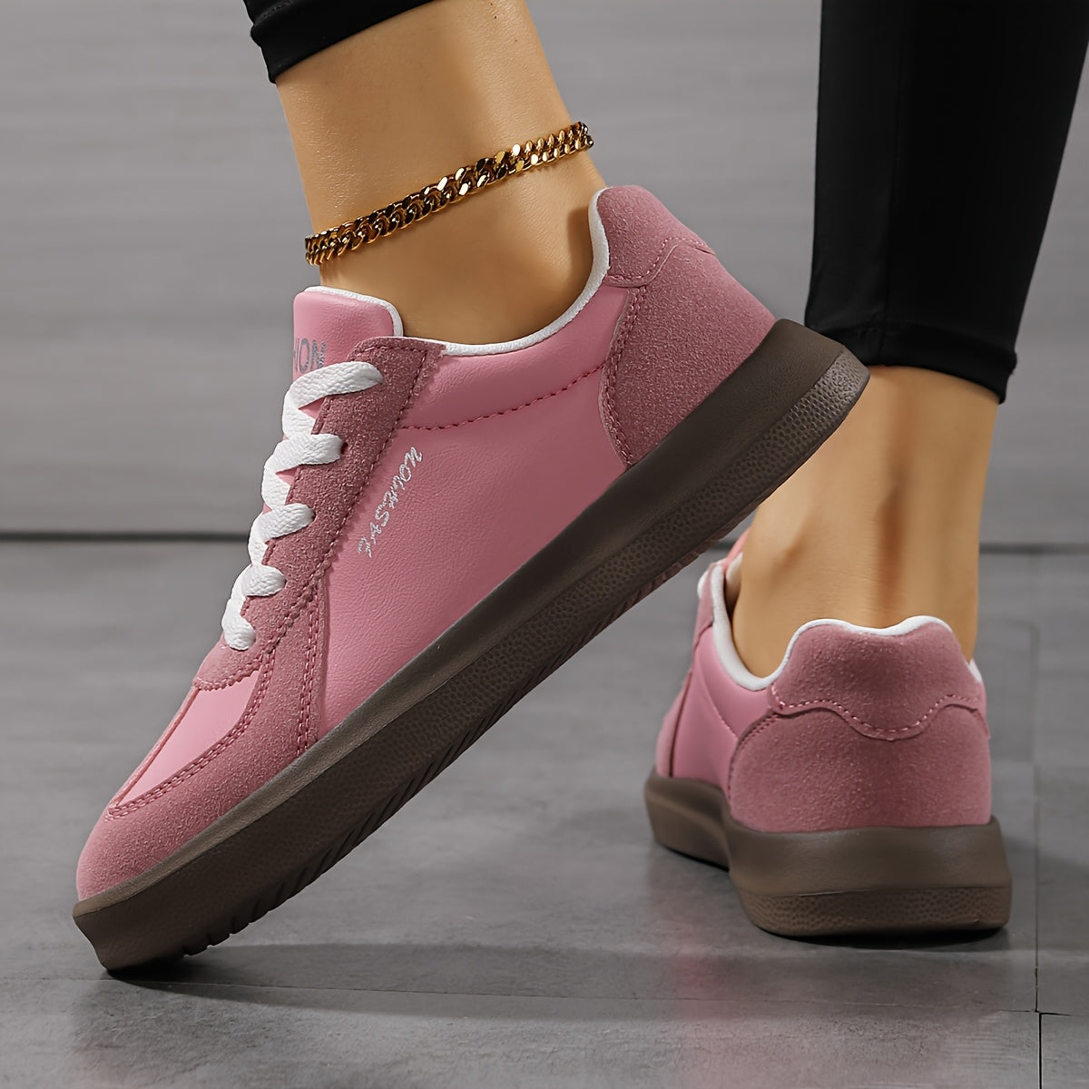 everyday lace-up Sneakers