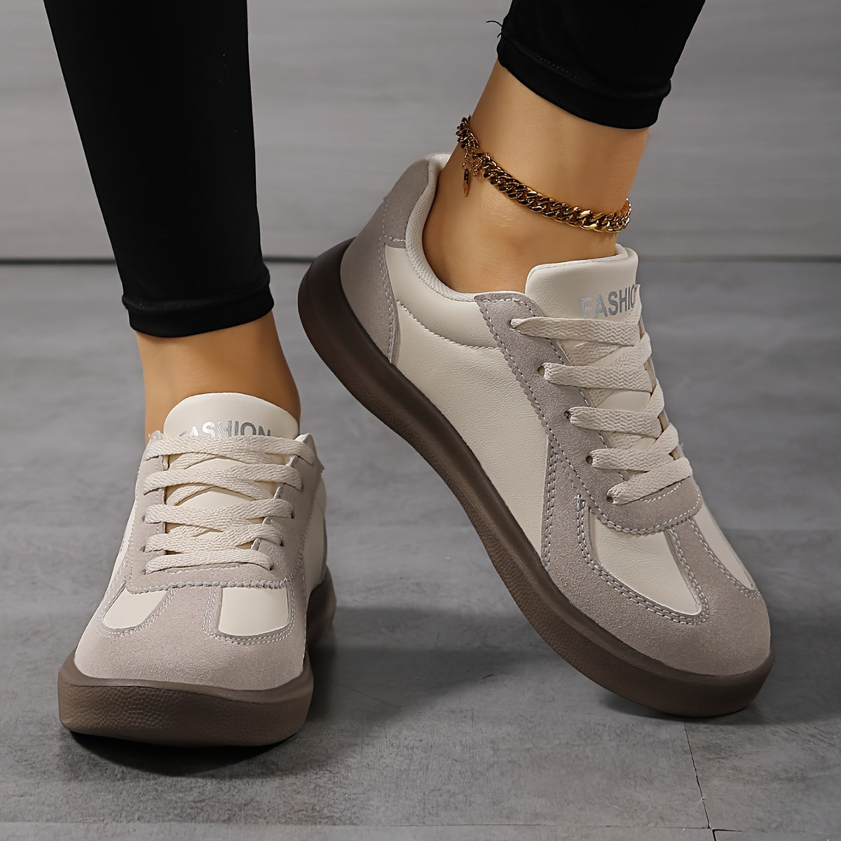everyday lace-up Sneakers