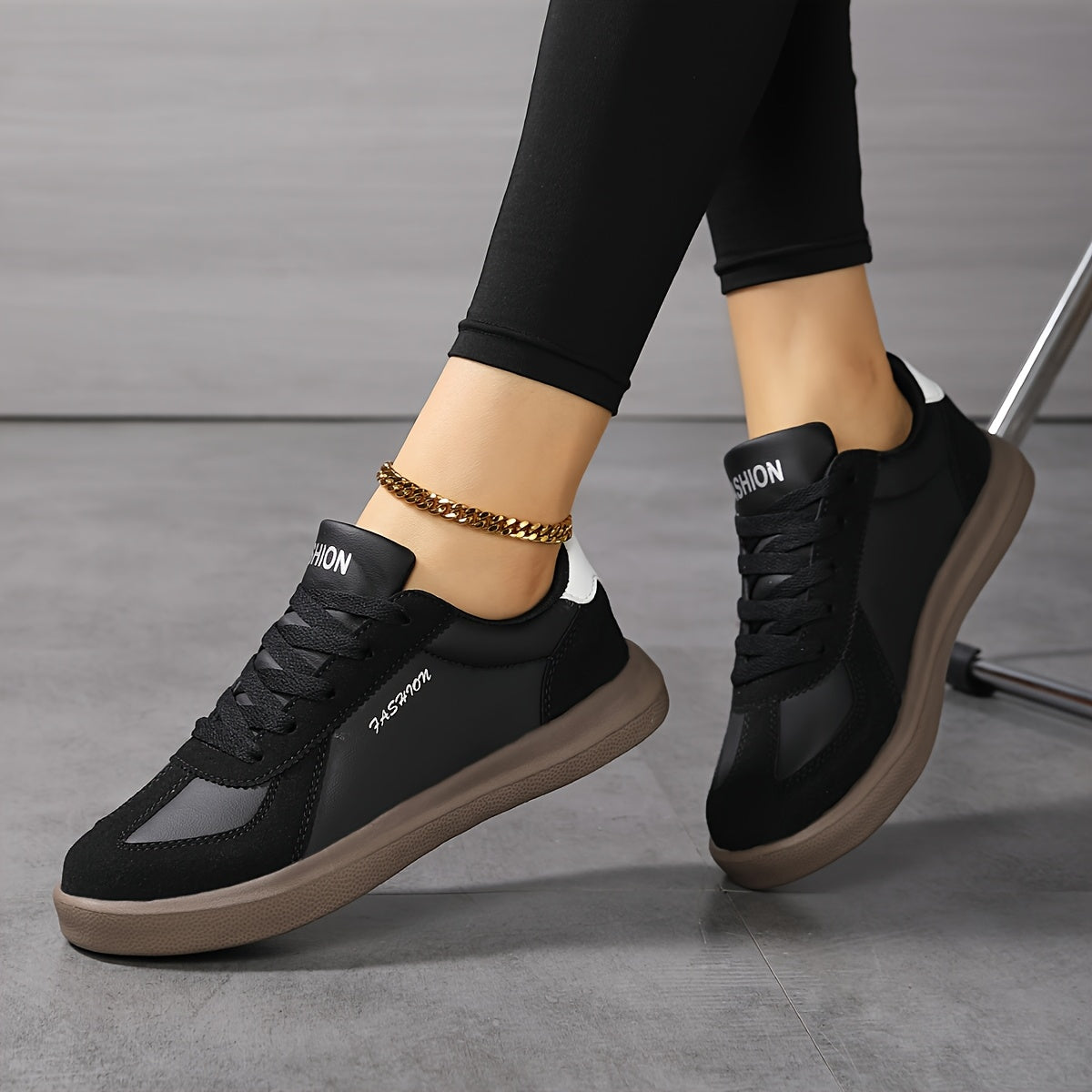 everyday lace-up Sneakers