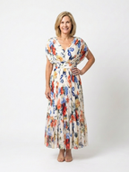 Floral Pleated Maxi Dress with Batwing Sleeves and Gathered Waist