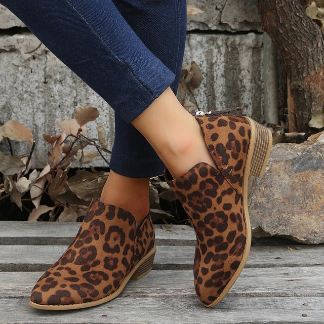 sleek block heel Boots
