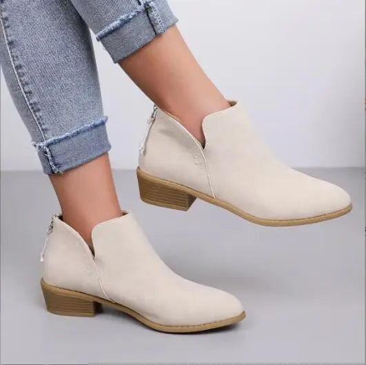 sleek block heel Boots
