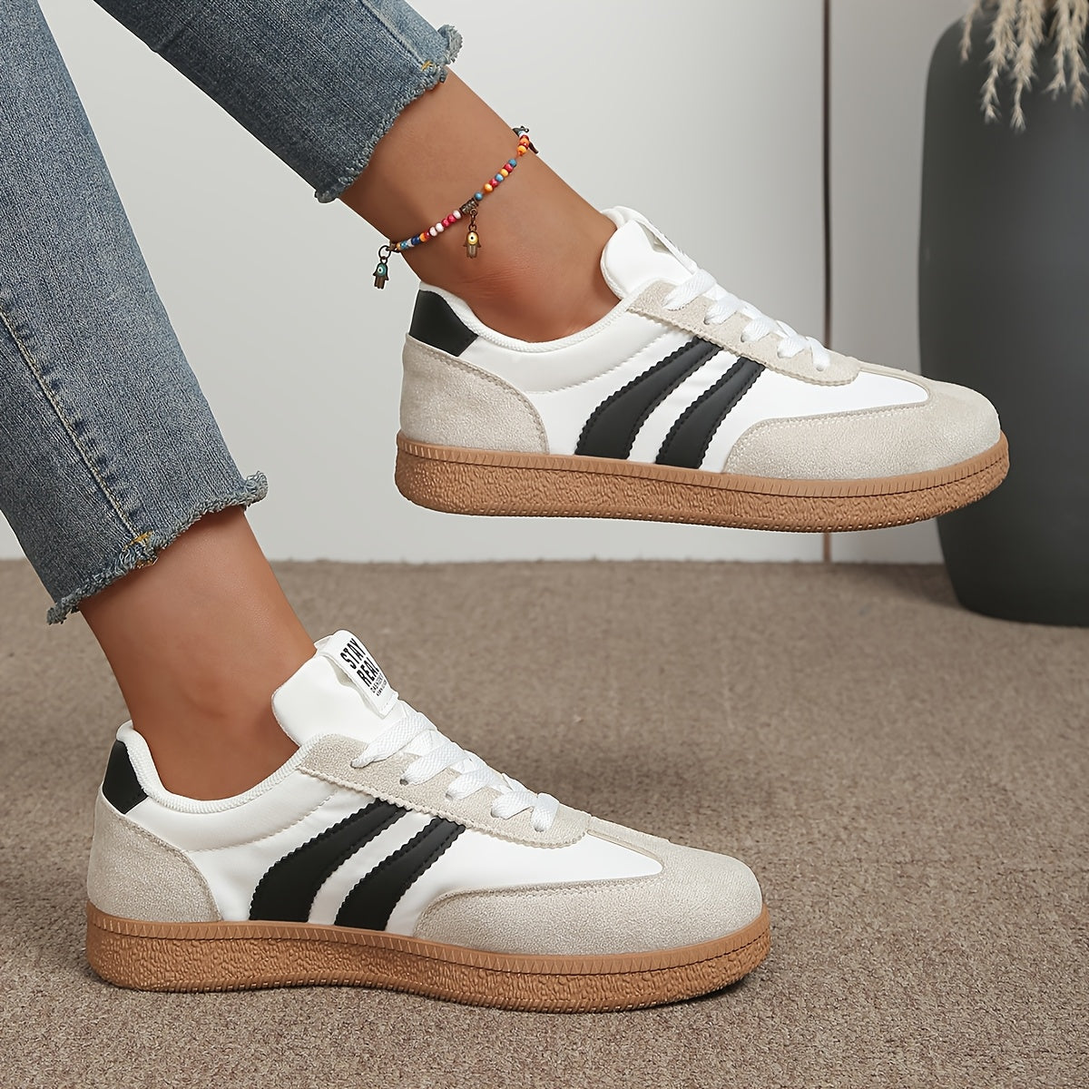 White classic lace-up Sneakers, front view