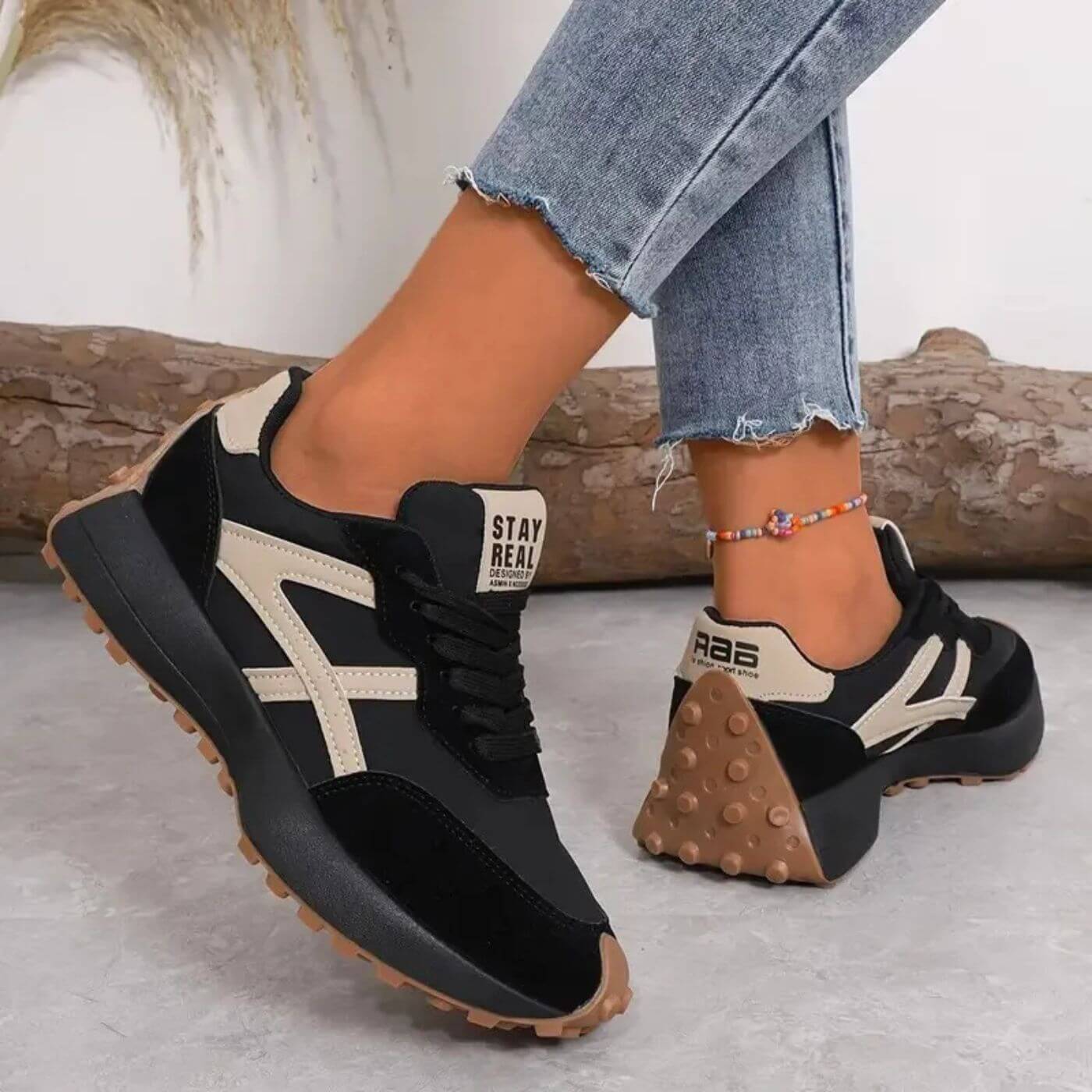 Black - Beige orthopedic support Sneakers