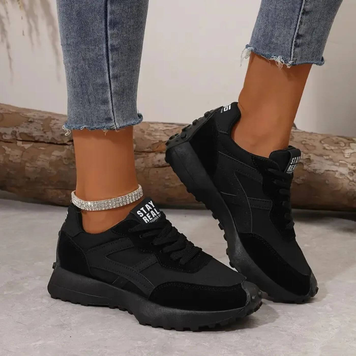 Black orthopedic support Sneakers