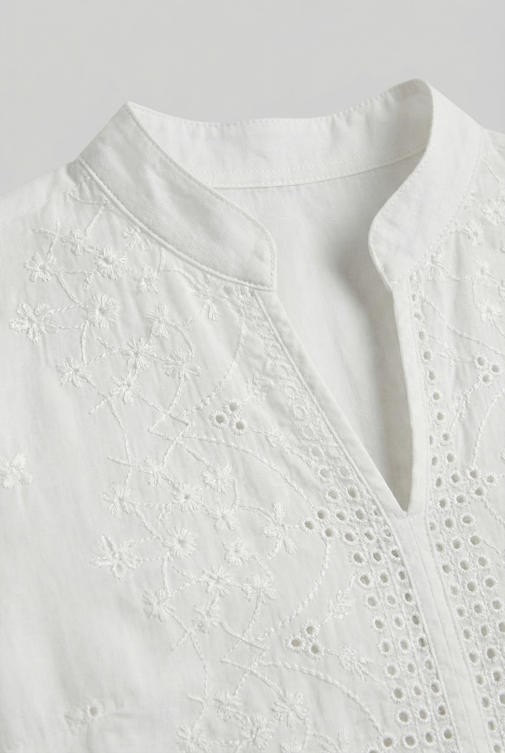 Women's Lightweight Fabric Blouse - Casual Fit