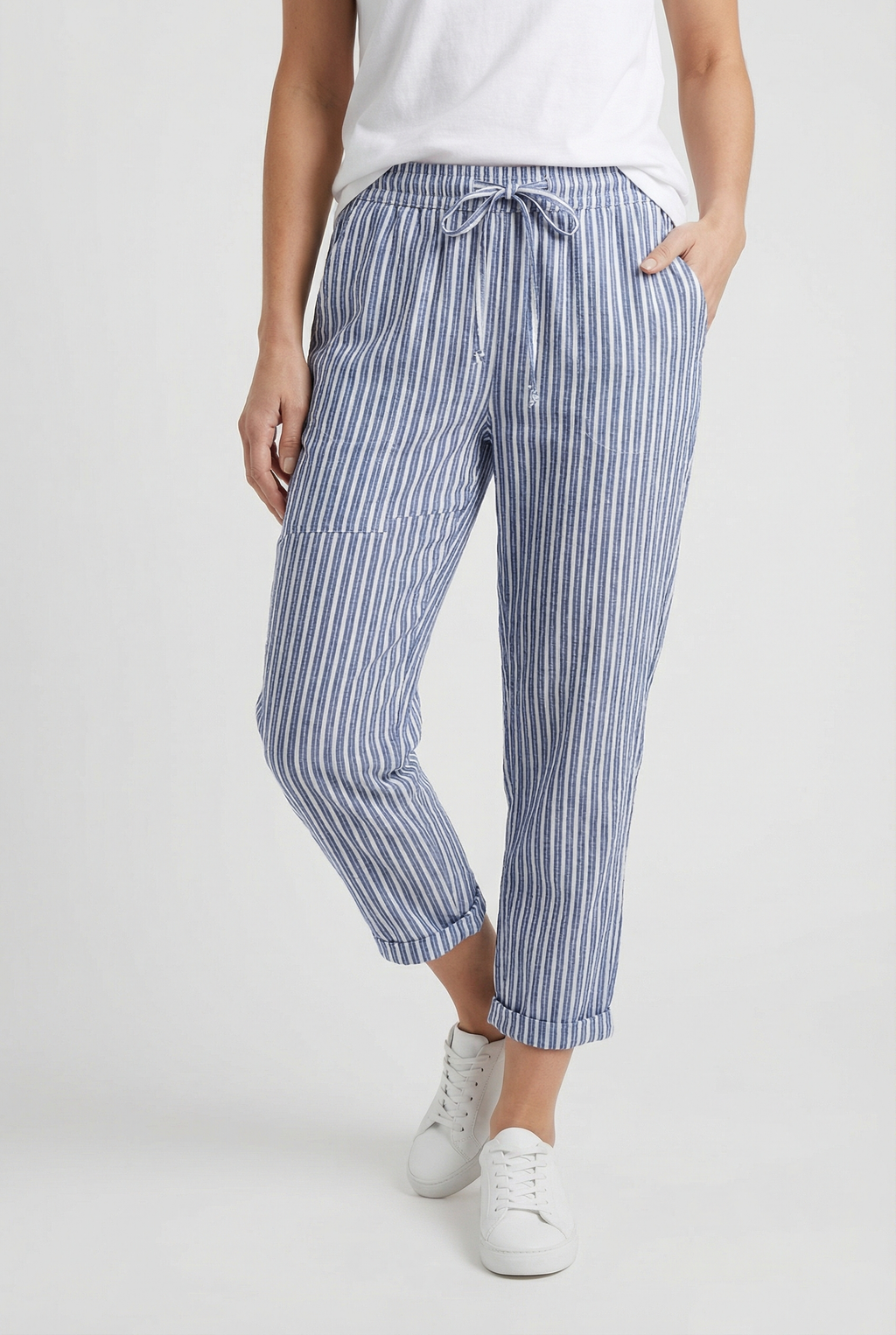 Women's Lightweight Wide Leg Trousers - Casual Fit