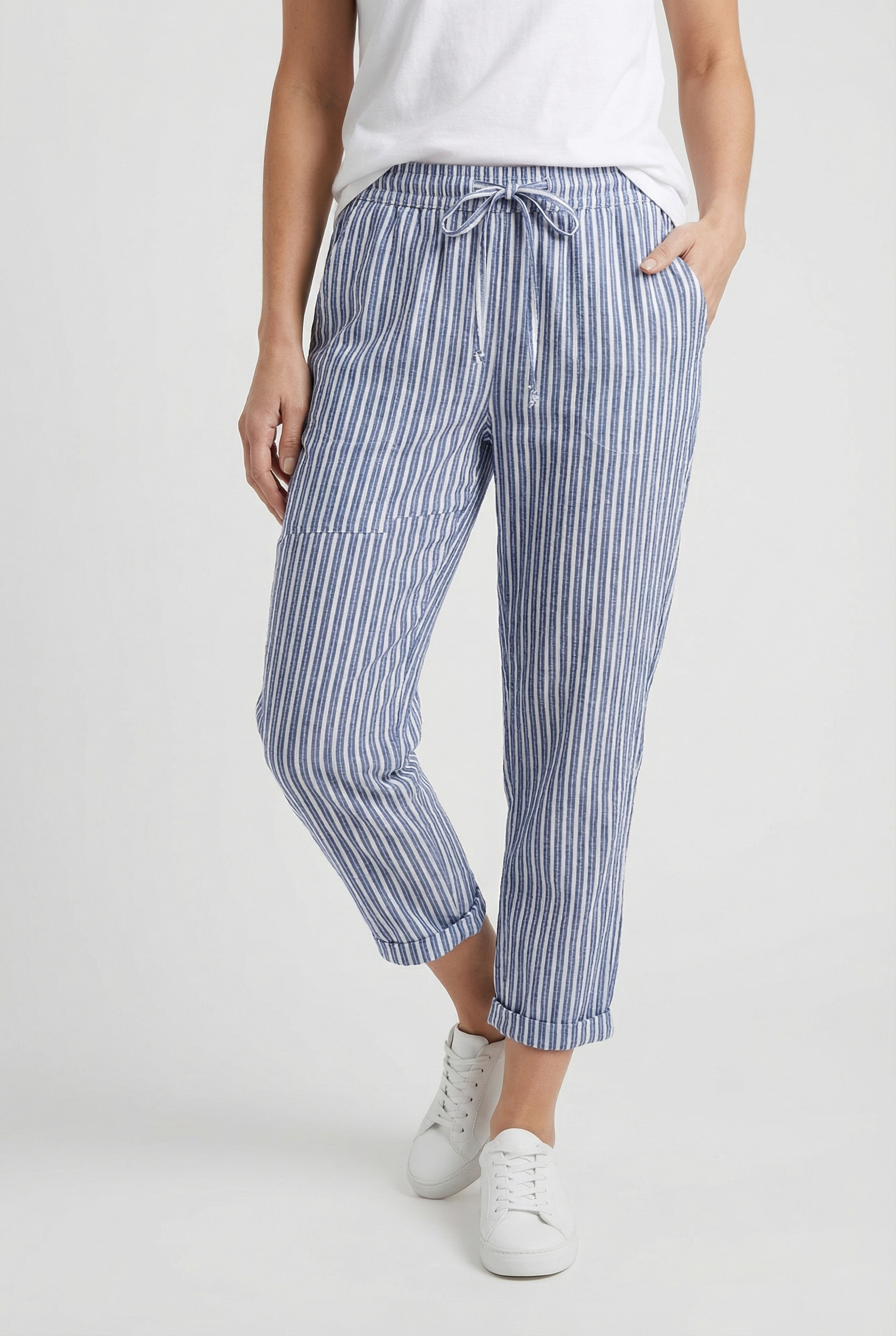 Women's Lightweight Wide Leg Trousers - Casual Fit