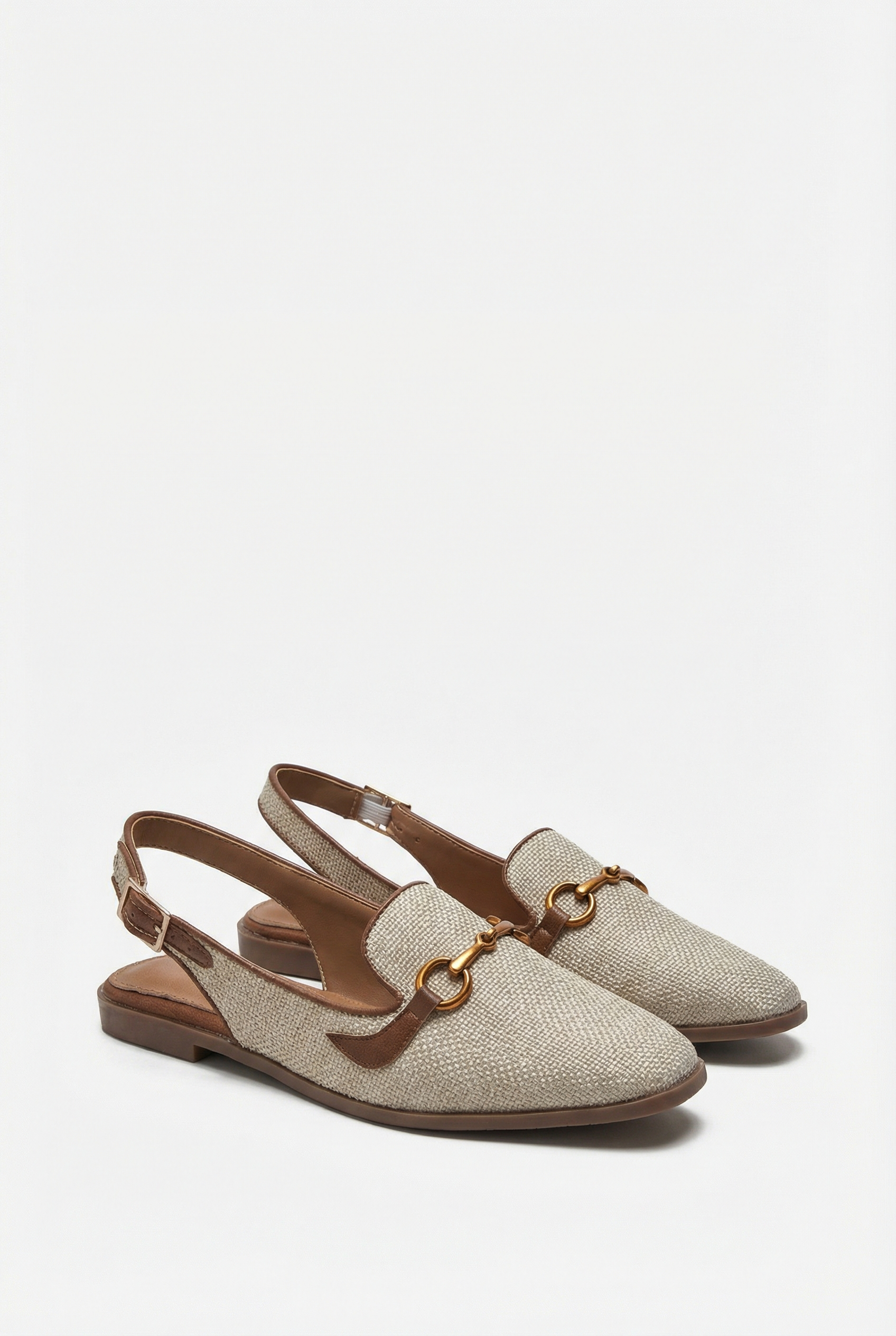 Women Closed-Toe Flats with Adjustable Strap