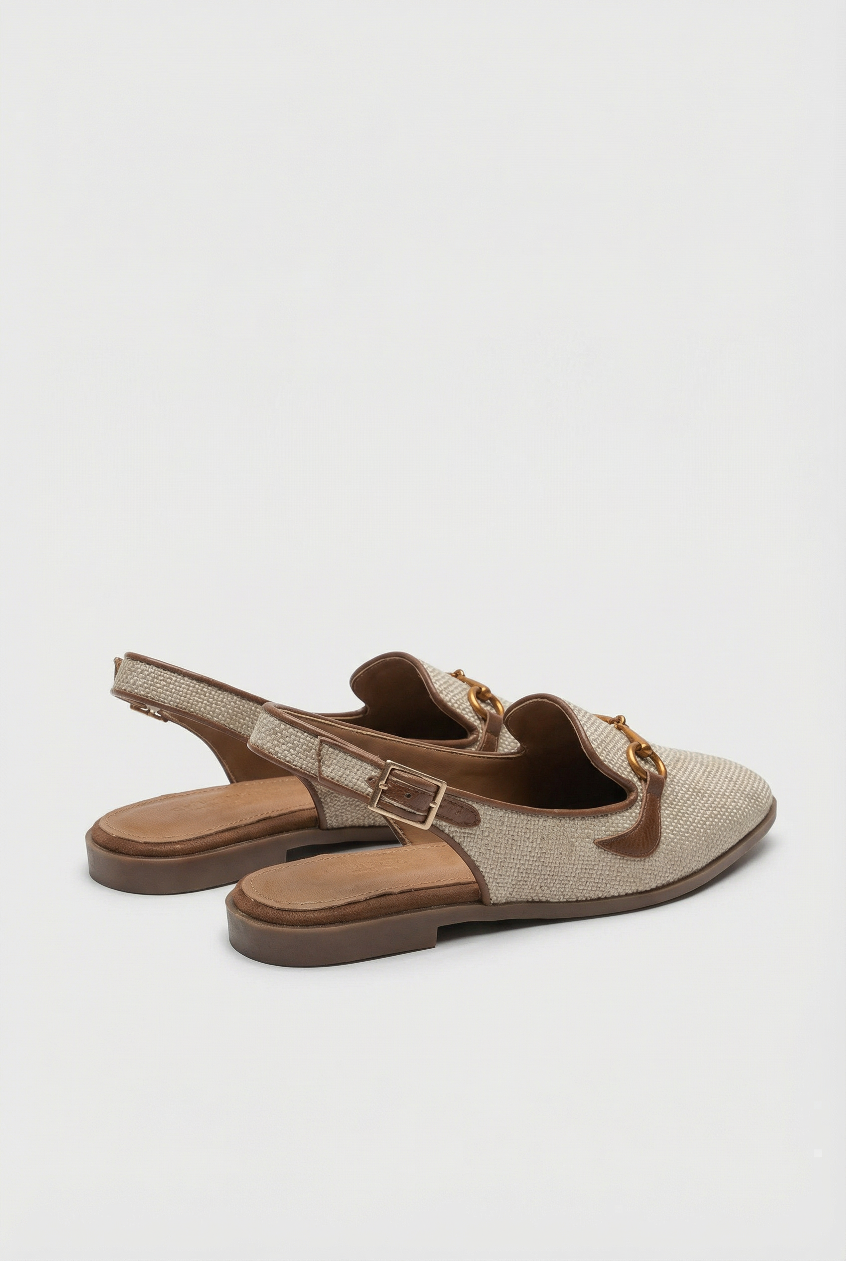 Women Closed-Toe Flats with Adjustable Strap