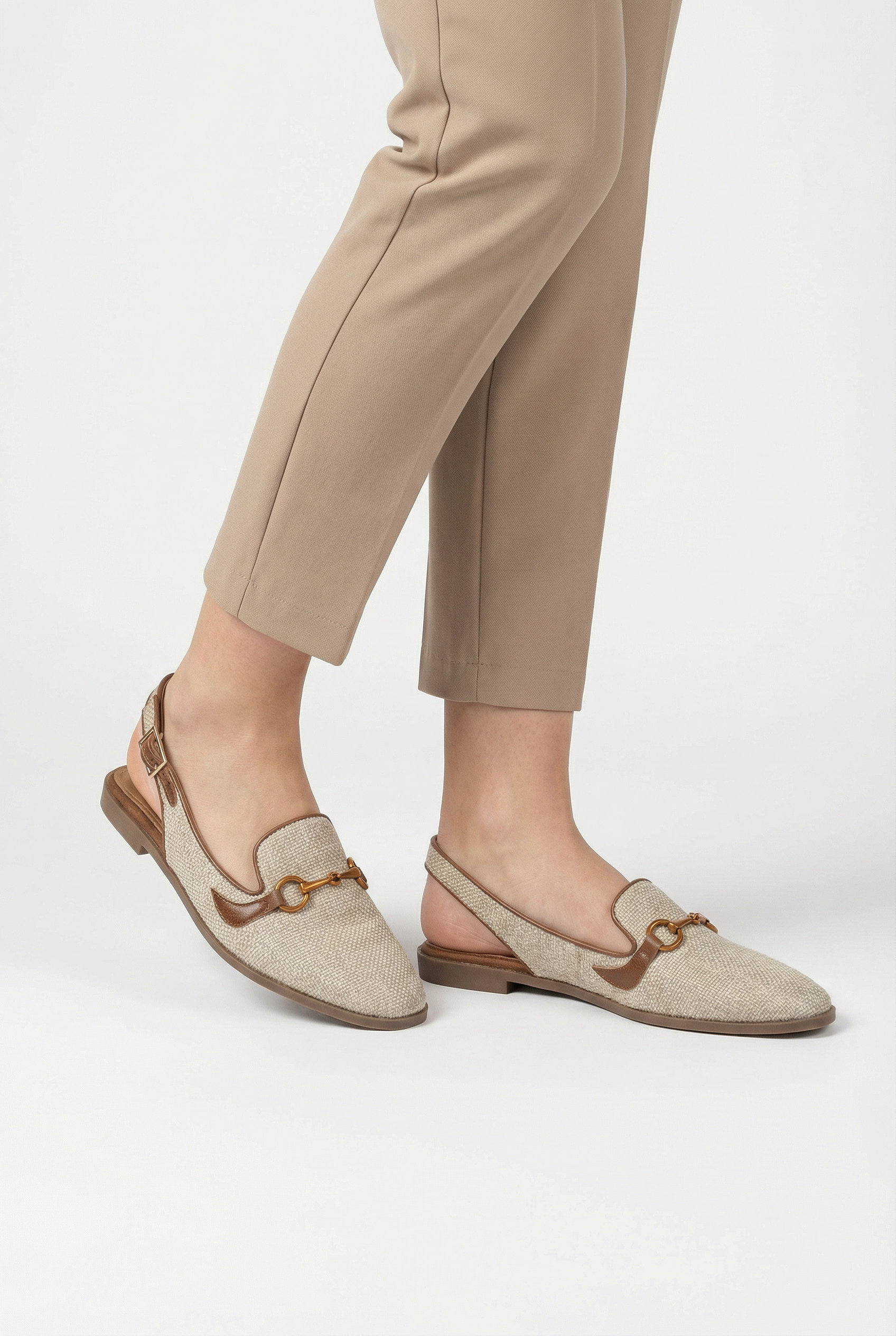 Women Closed-Toe Flats with Adjustable Strap