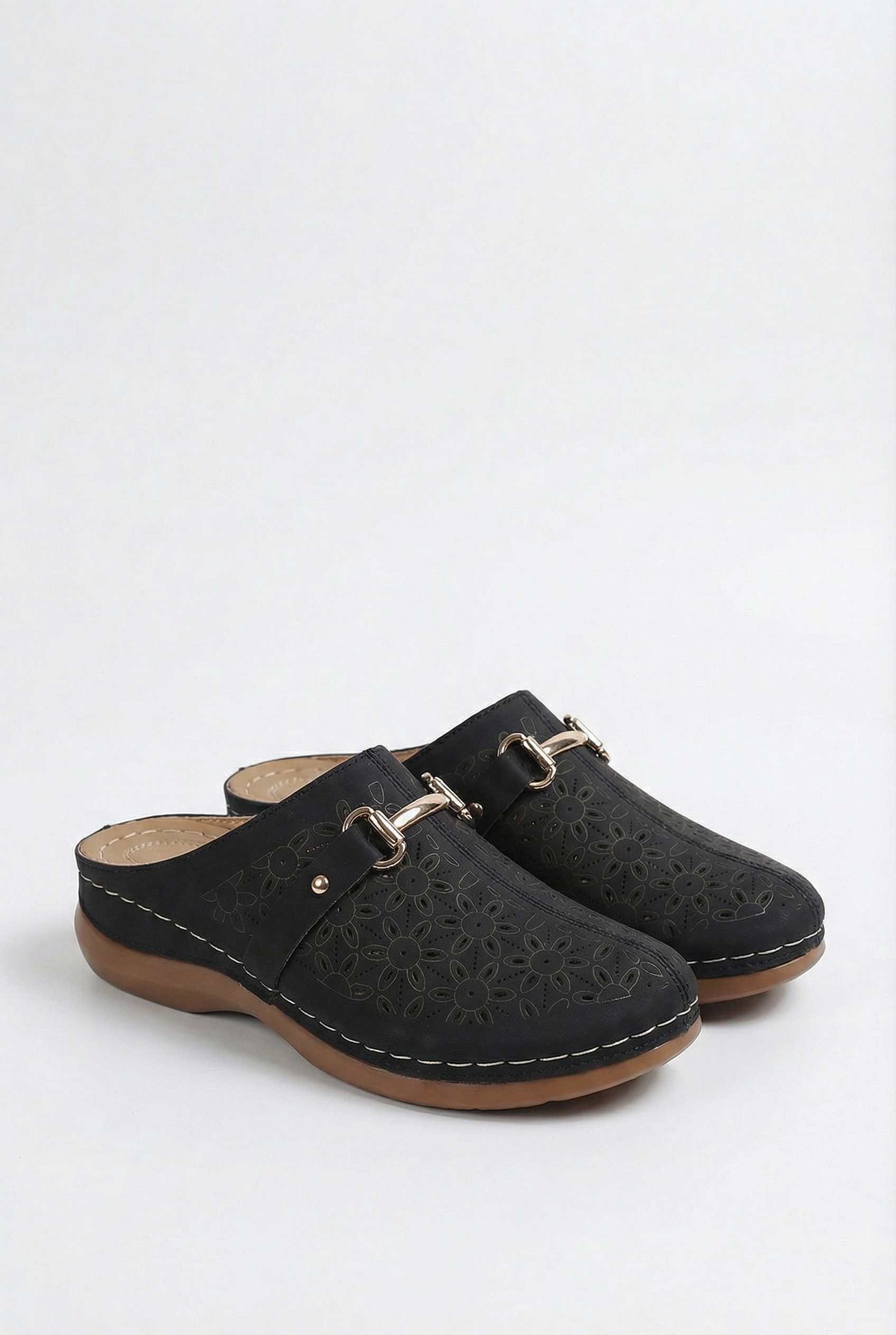 Women Lightweight Outdoor Slippers - Comfortable Design for Summer