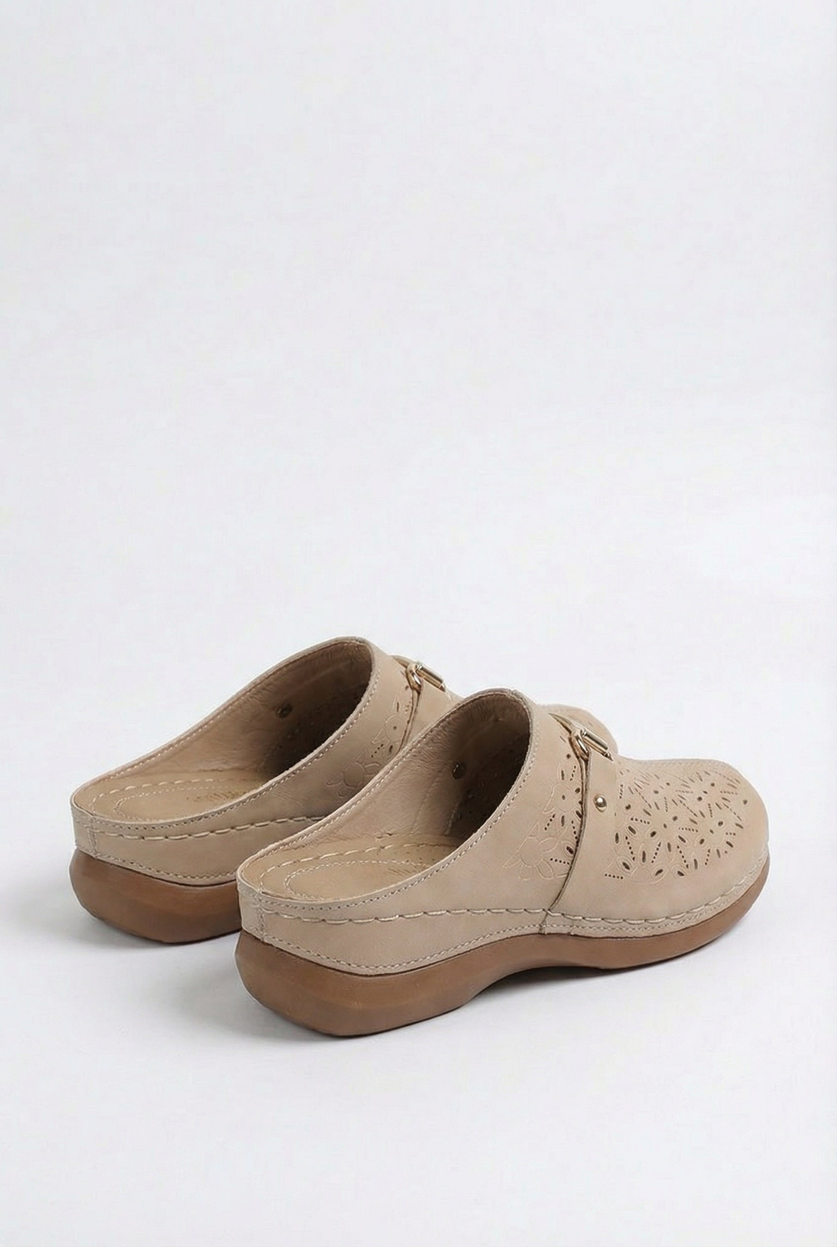 Women Lightweight Outdoor Slippers - Comfortable Design for Summer