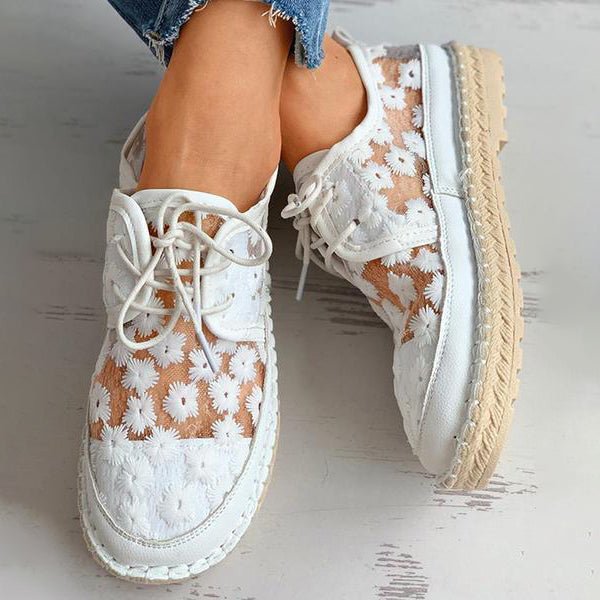 White floral embroidered lace-up Sneakers