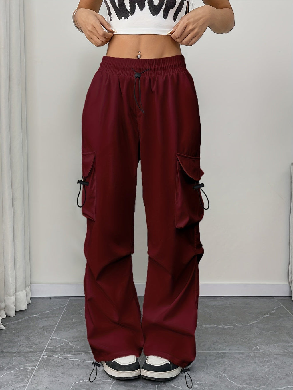 Burgundy wide-leg cargo pocket Pants